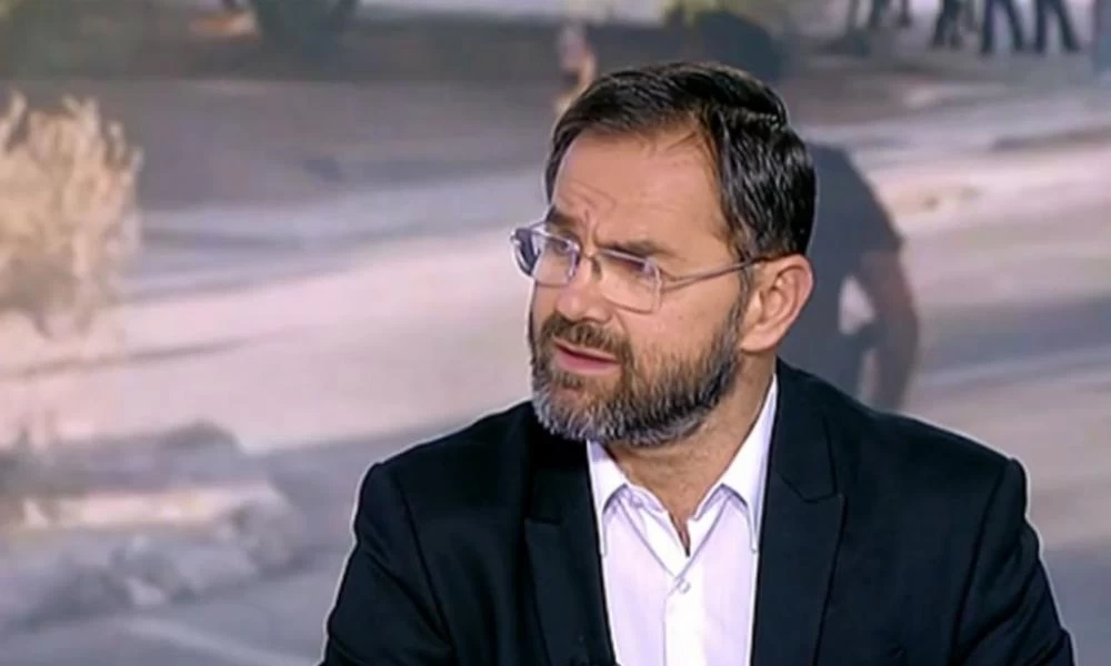 Πολυτεχνείο -Μπαλάσκας: Θα παώ εγώ, ο αστυφύλακας να τσακωθώ με τον Βαρουφάκη;